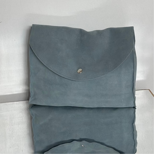 Emerald Essentials Pouch