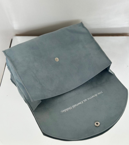 Emerald Essentials Pouch